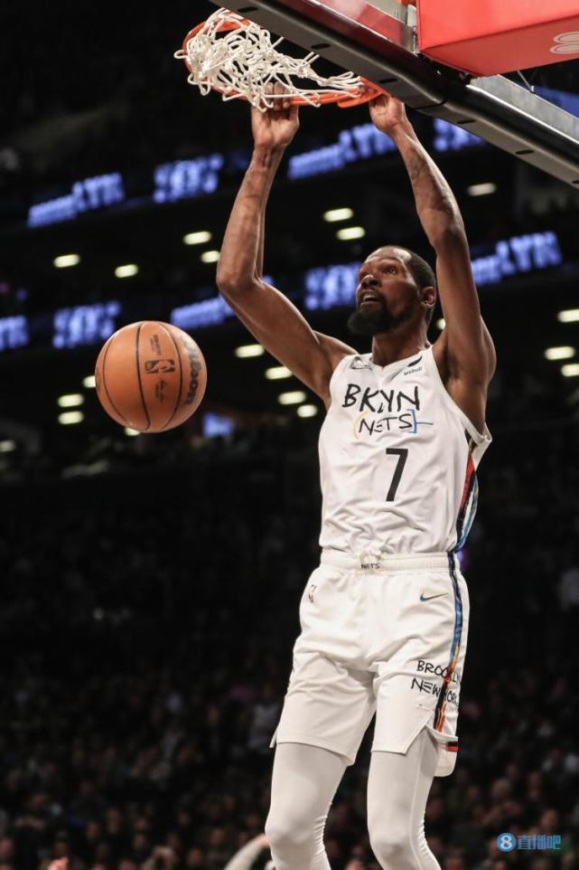 包含篮网球星三分绝杀，全场观众热烈欢呼，项目特别社会价格.的词条米兰