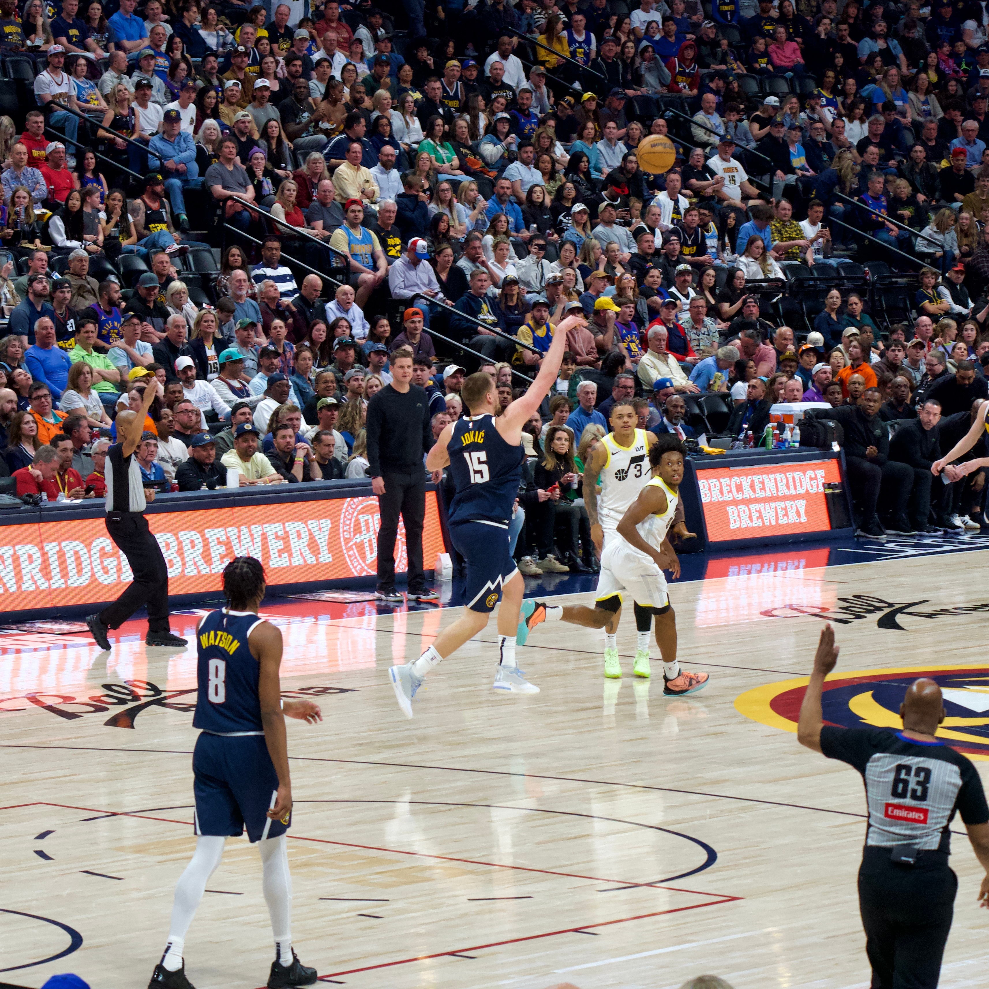 太阳球星三分绝杀，全场观众热烈欢呼，得到查看.的简单介绍米兰集团