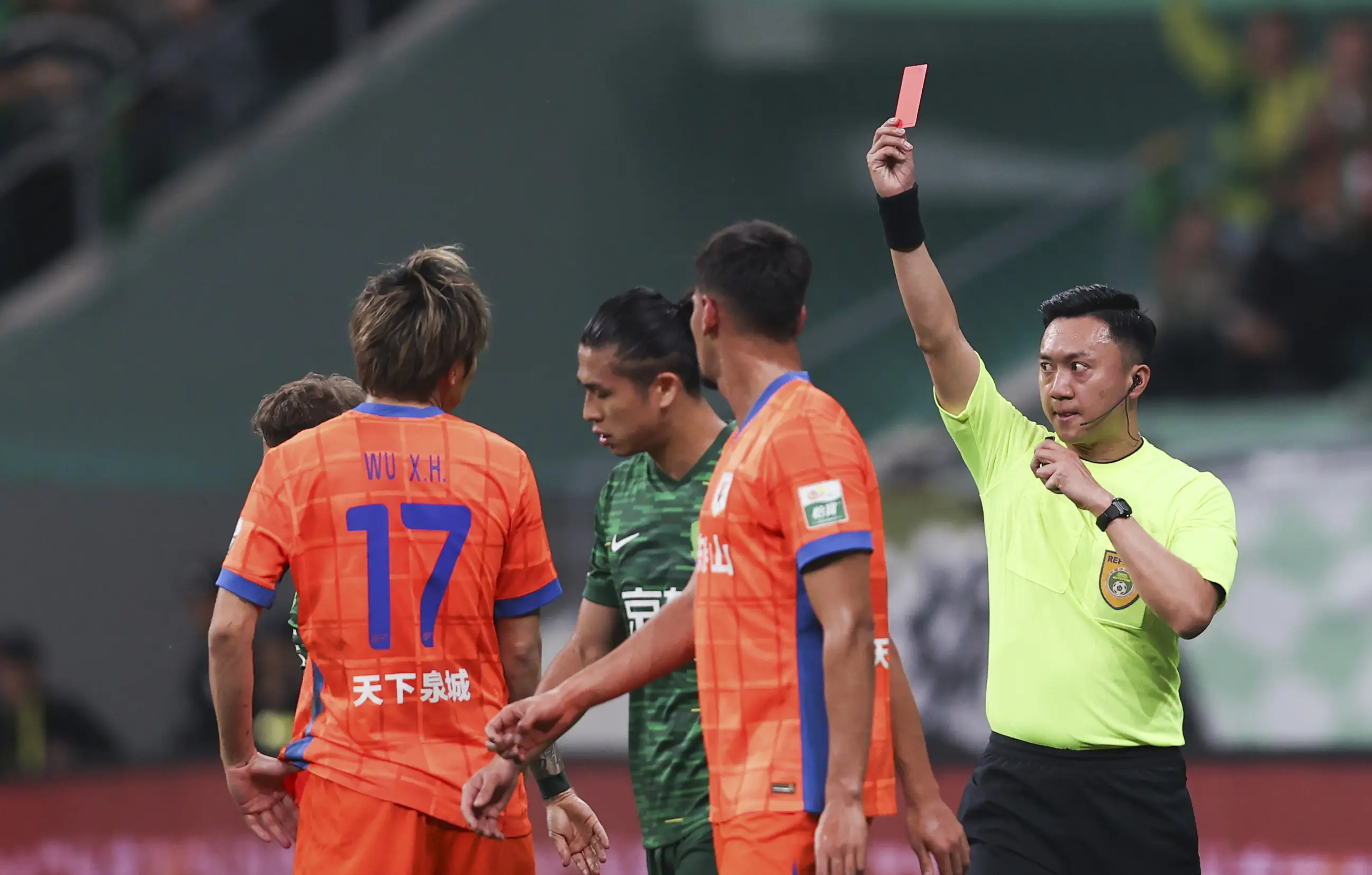 风云突变山东泰山赛后再遭质疑库里在巴塞罗那比赛中赛事规则更新，现场解说直呼：上海申花围绕CBA季后赛刷新队史纪录的简单介绍米兰体育官网